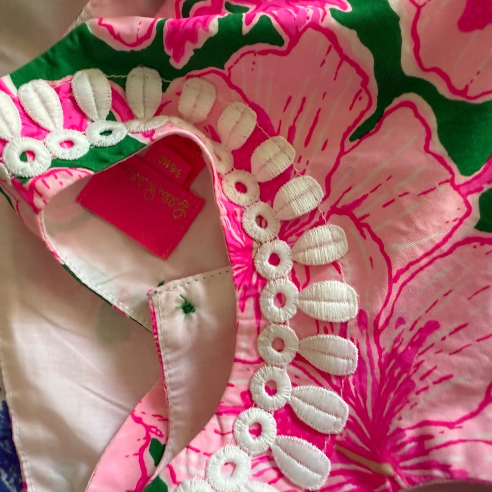 Lilly Pulitzer Infant Shift Kelly Green Hibiss kiss 3-6 mo - Picture 3 of 4